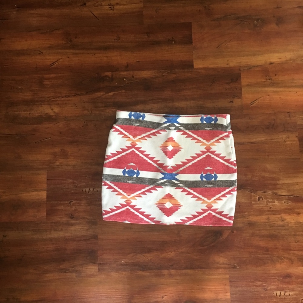Zara Aztec pencil skirt size XS